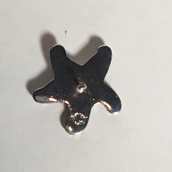 C. Wonder starfish studs - Picture 3 of 3